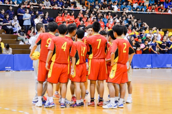 インターハイ沖縄県予選ハンドボール決勝 フォトアルバム 学校法人 興南学園 夢への一歩は 興南から